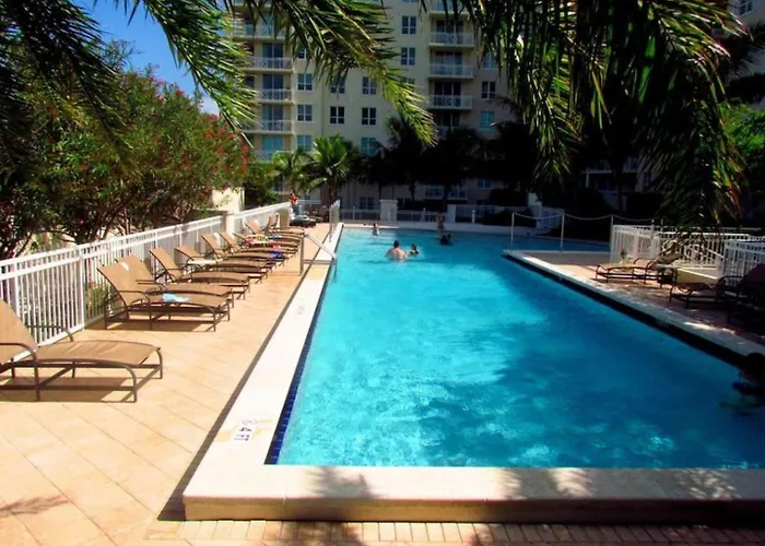One Bedroom In Amazing Condobeach Pass Included!