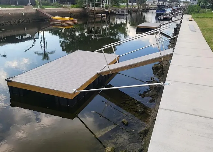 Waterside Serenity