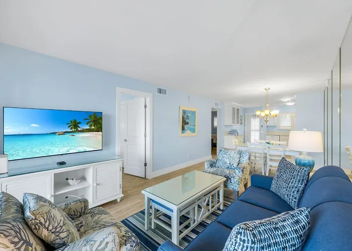 Marina Villa 705