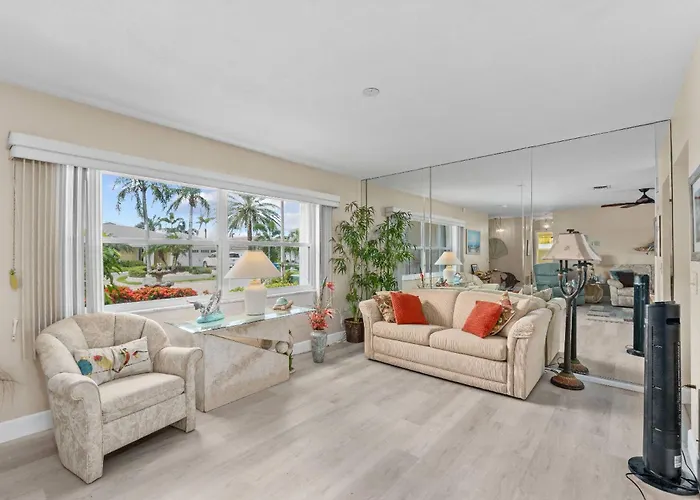 Waterfront Gulf Getaway
