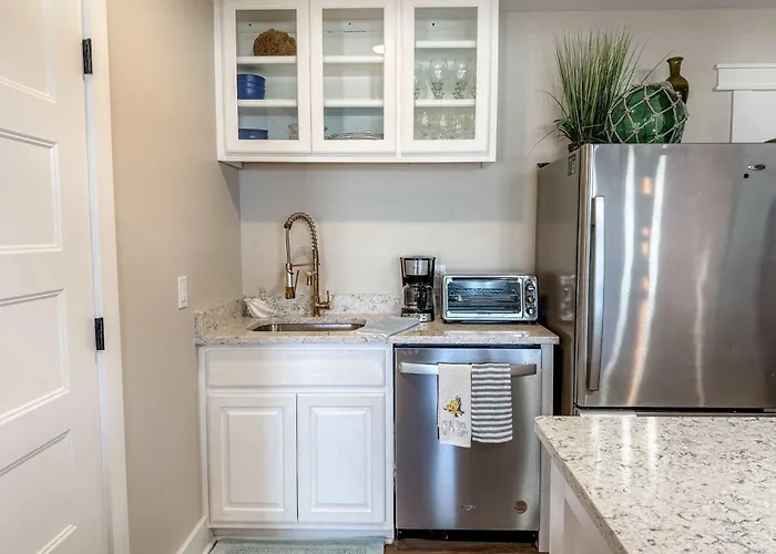 7 Seas Ocean Breeze Sleeps Kitchens St George Island Pet Friendly Family