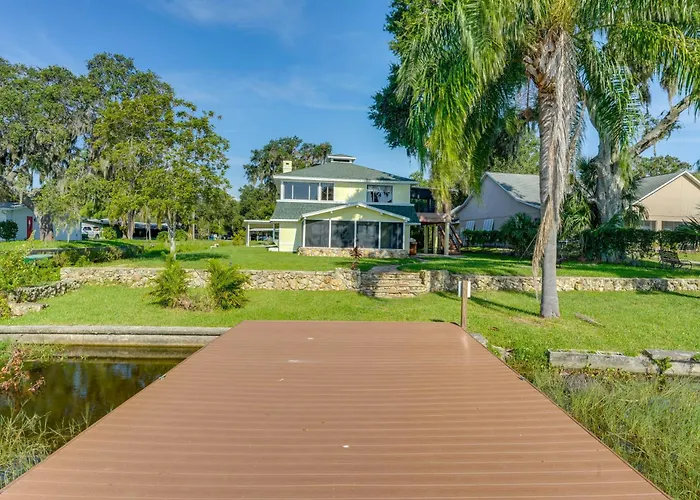 Dora Canal Views & Shared Dock: Apt In Tavares!