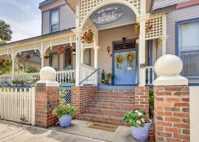 'Grand Gables' Home: 1 Block To St Johns River!