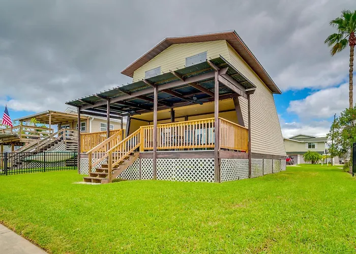 Hernando Beach Waterfront Home W/ Boat Dock & Deck