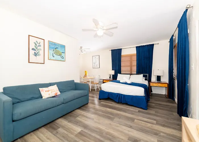 Tropic Isle Hotel & Apartment