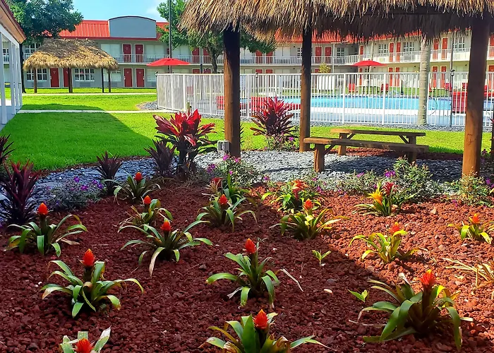 Vero Beach Inn & Suites Vero Beach I-95 (Adults Only)