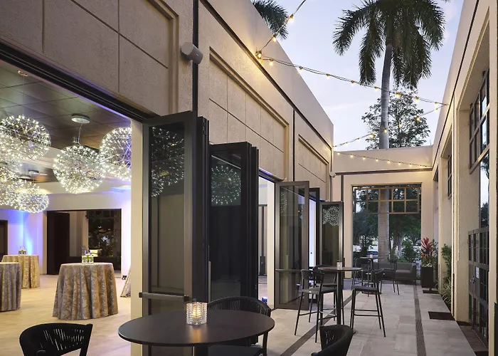 Boca Raton Marriott At Boca Center