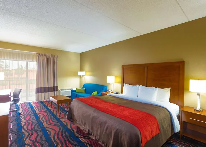Hotel Baymont By Wyndham Bonita Springs