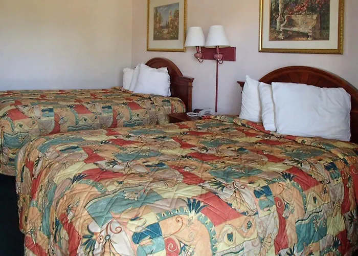 Rodeway Inn Leesburg Chain Of Lakes