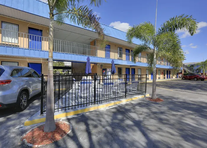 Magnuson Hotel Bradenton