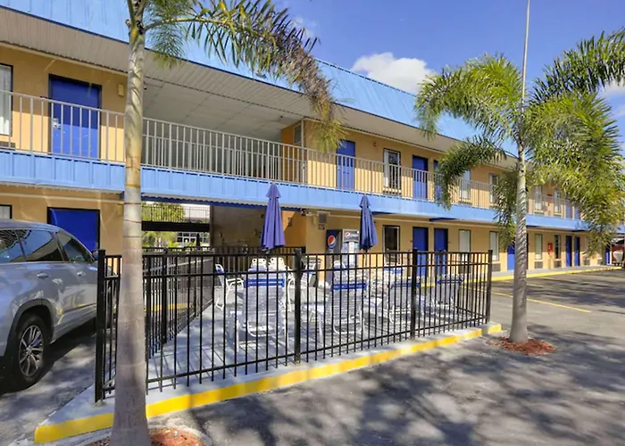 Magnuson Hotel Bradenton