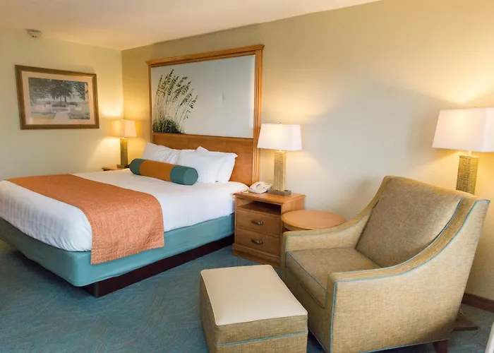 Spark By Hilton Sarasota Siesta Key Gateway
