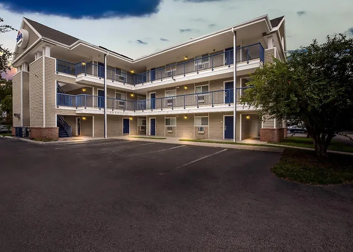 Birch Hill Suites - Lakeland
