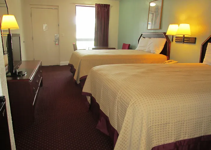 Regency Inn Near Boardwalk & Hurlburt Field