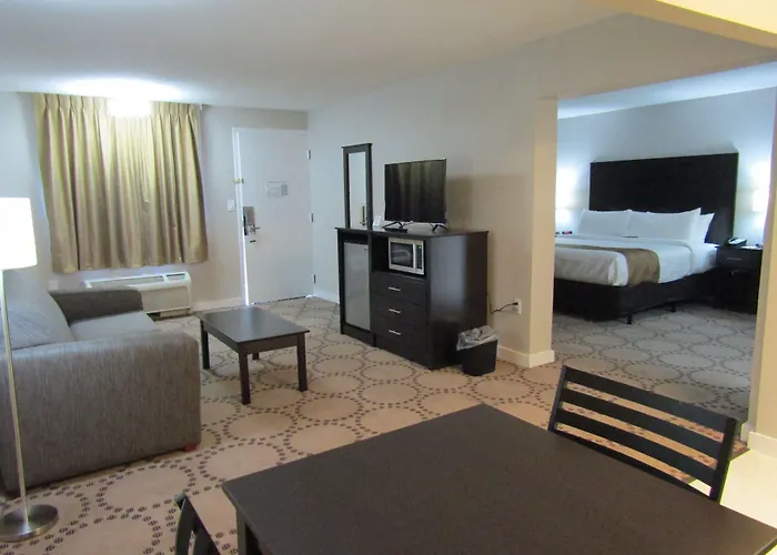 Quality Inn & Suites Kissimmee Near Main Gate