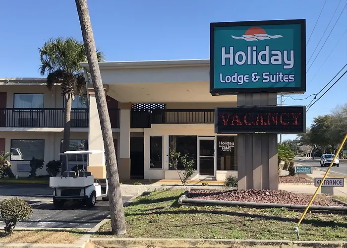 Hole Inn The Wall Hotel - Fort Walton Beach - Sunset Plaza - Nearby Beaches & Hurlburt