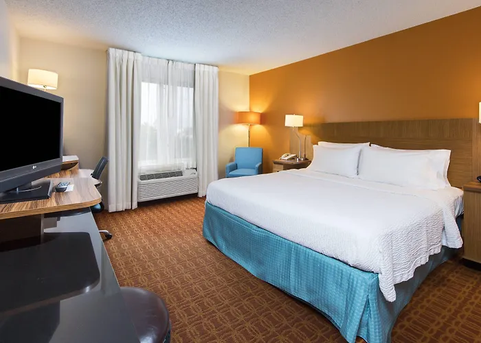 Fairfield Inn & Suites By Marriott Fort Myers Cape Coral