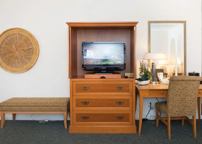 Shore Haven Resort Inn