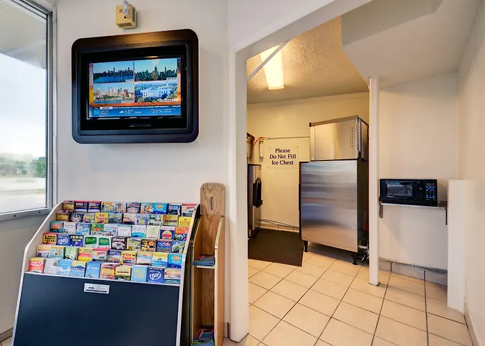 Motel 6-Cocoa Beach, Fl