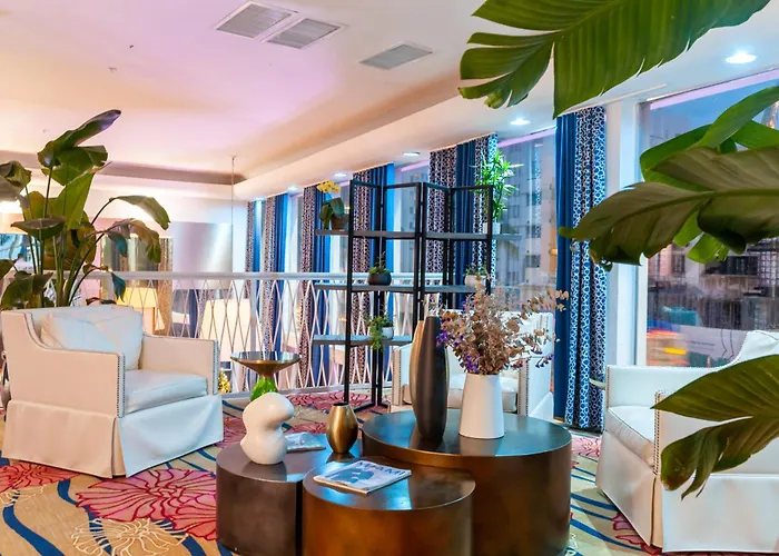 Catalina Hotel & Beach Club