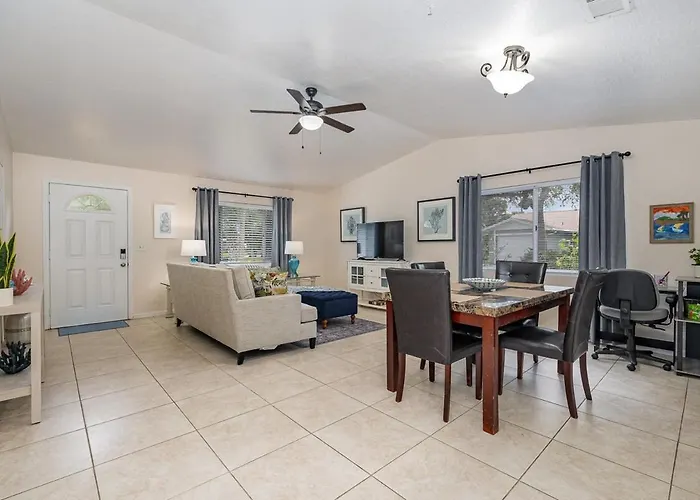 Beachy Retreat - Atlas Duplex
