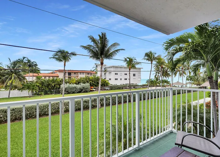 Ocean View 2 Bedroom Condo Pool Key Colony Beach