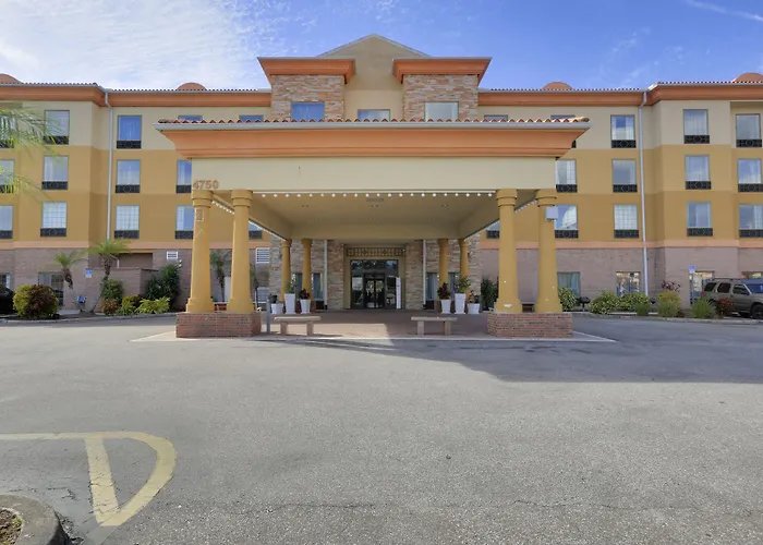 Country Inn & Suites By Radisson, Rj Stadium - Tampa Airport East