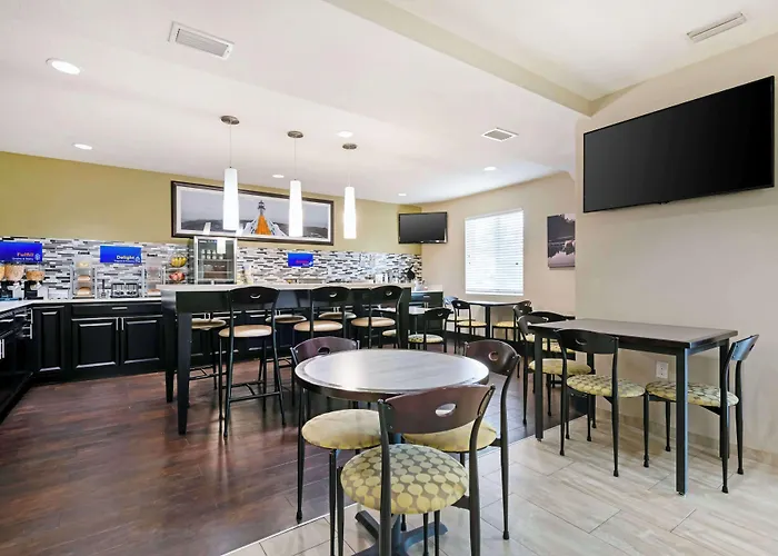 Best Western Edgewater Inn