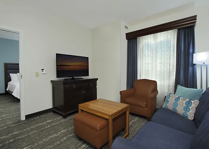 Homewood Suites By Hilton Miami - Airport West