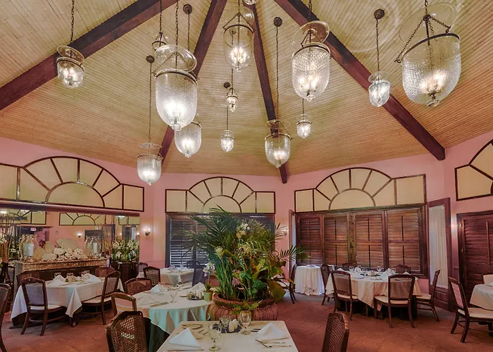 The Caribbean Court Boutique Hotel