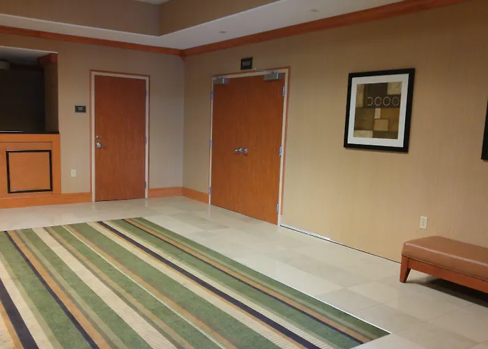 Best Western Plus Rose City Conference Inn