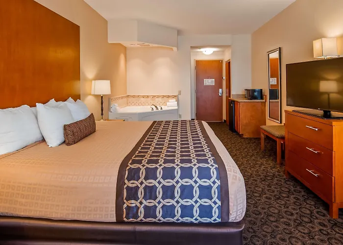 Best Western Plus Rose City Conference Inn