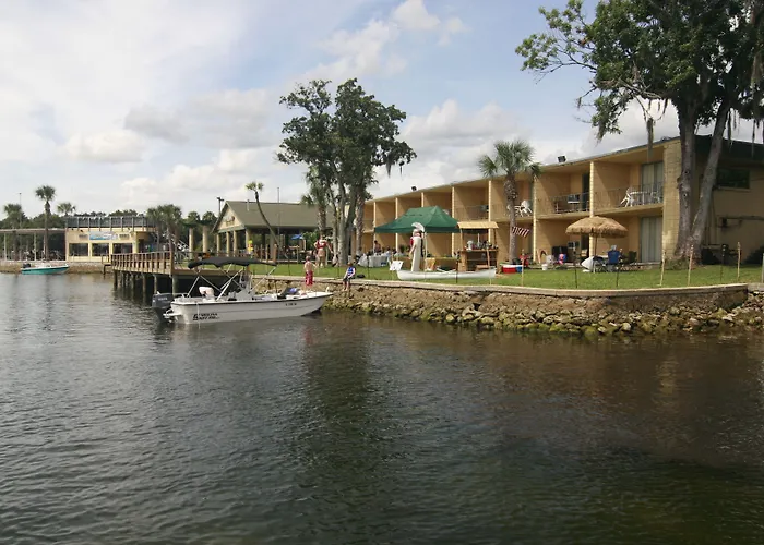 The Port Hotel And Marina