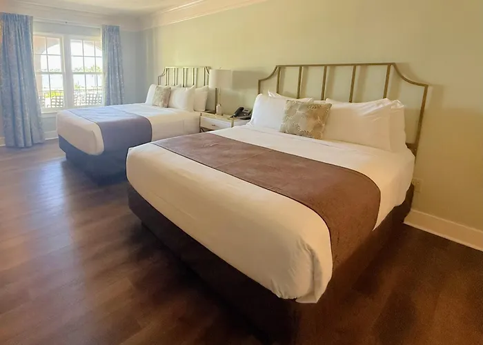 Bayfront Inn