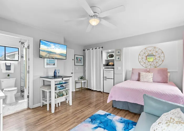 Beach Rd, 300Ft To Beach Access & 500Ft To Siesta Key Village, Studio