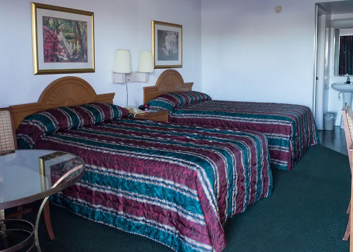 Howard Johnson By Wyndham Orlando Lake Buena Vista South