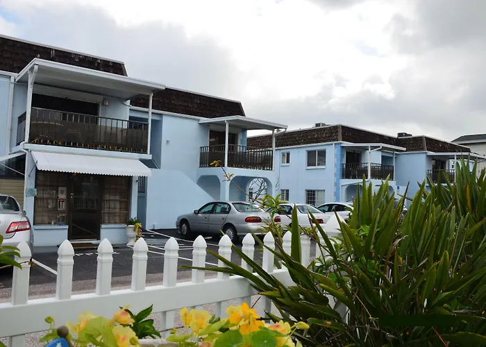 Twins Inn & Apartments
