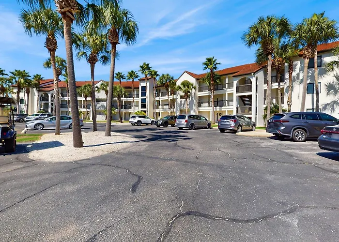 Sunset Harbor Palms 1-204