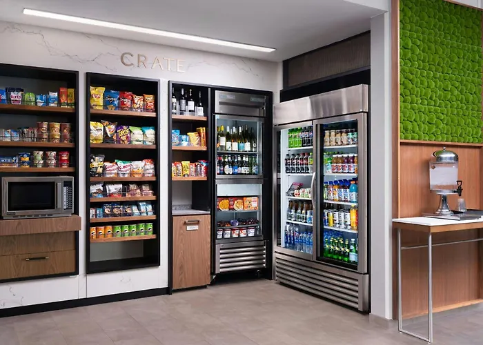 Courtyard By Marriott Lake City