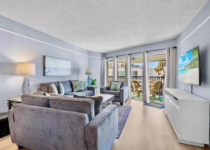 Sun Plaza West Unit 110
