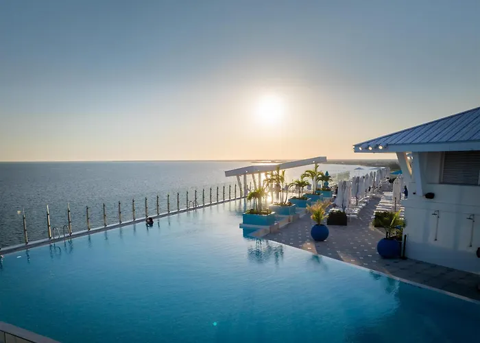 Sunseeker Resort Florida Gulf Coast, Curio Collection Hilton