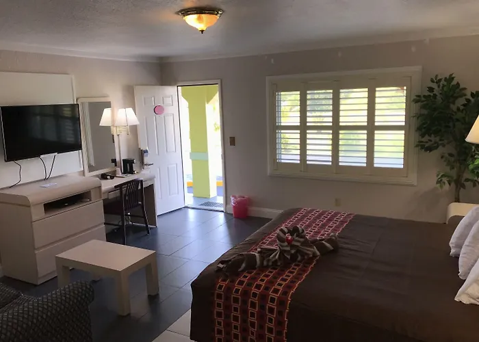 Apollo Inn - Cocoa