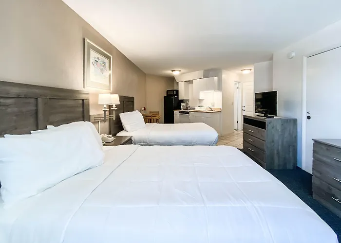 Ocean Court Beachfront Hotel