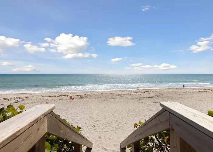 475 Strand Dr