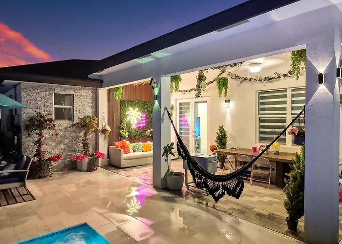 Villa Oasis With Pool Gateway To Miami & Keys
