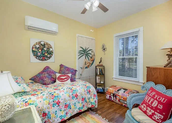 Charming 2Bd 1Bth Cottage Near River - Melwood