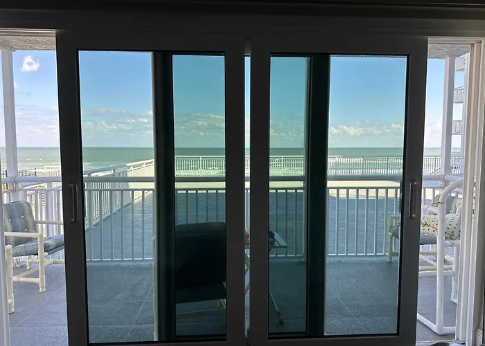 Beachfront Condo, Ocean Views, Near Patrick Sfb
