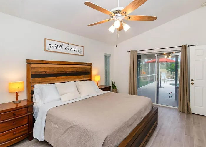 Spacious Luxury Pool Home Oasis - 8Mi To Airport