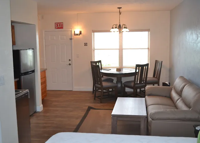 Knight'S Key Suites