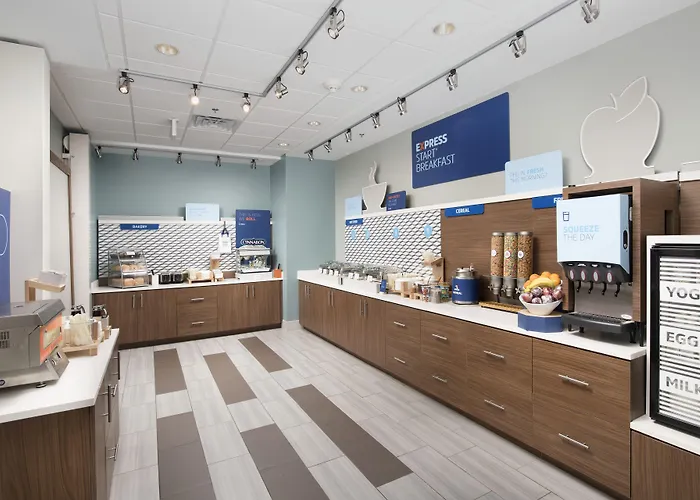 Holiday Inn Express Pensacola Downtown By Ihg